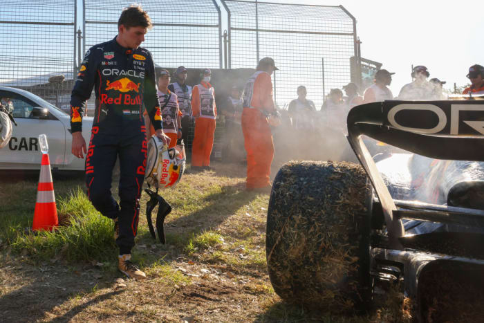 A mechanical failure forced Red Bull’s Max Verstappen to withdraw from the Australian GP.
